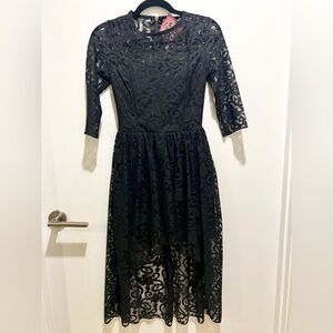 Black Lace High-Low dress. New with tags. Size small